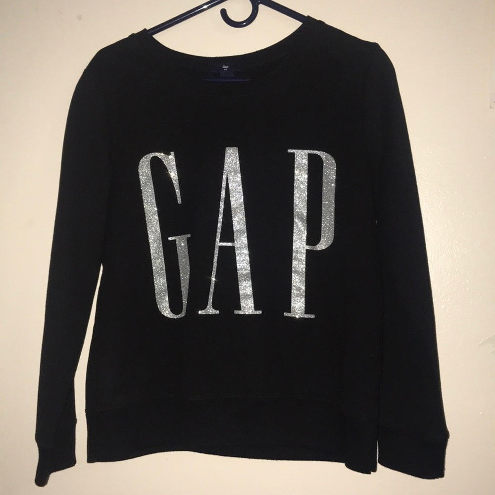 Black gap sweater